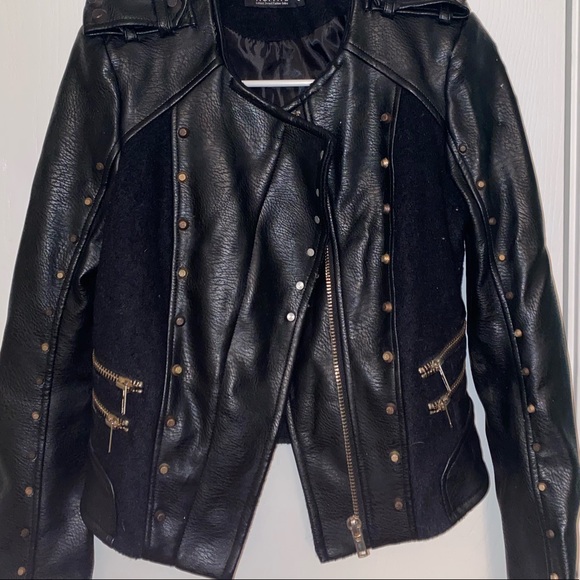 Jackets & Blazers - Leather Jacket